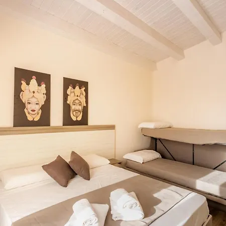 Sunset Ibleo Bed & Breakfast *